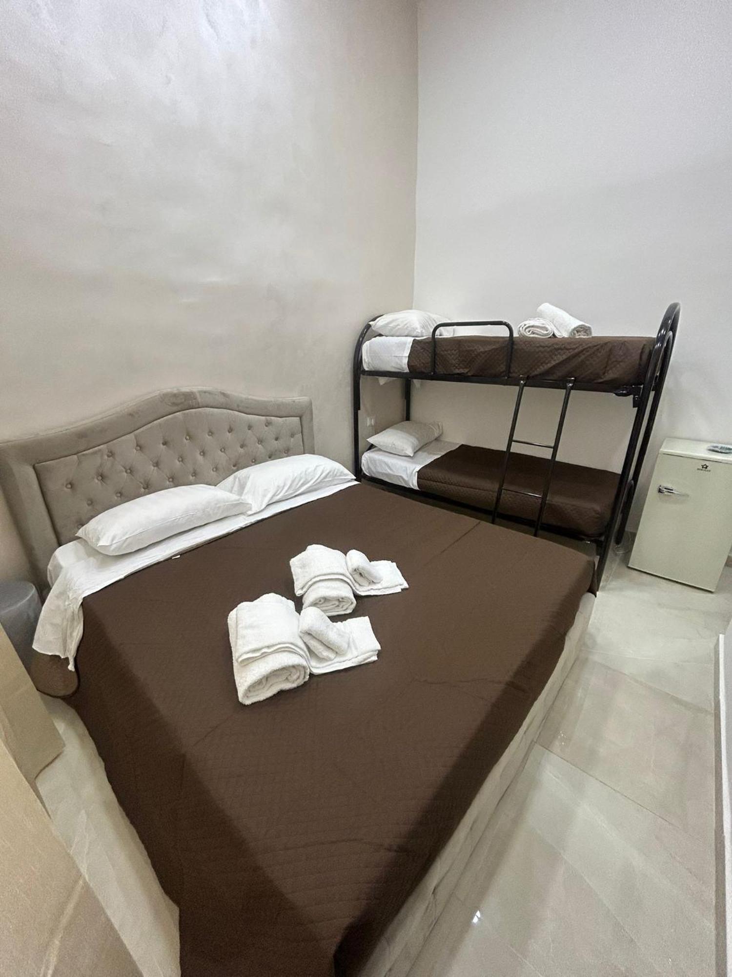 Luxury Rooms Carbonara 95 Nápoles Exterior foto