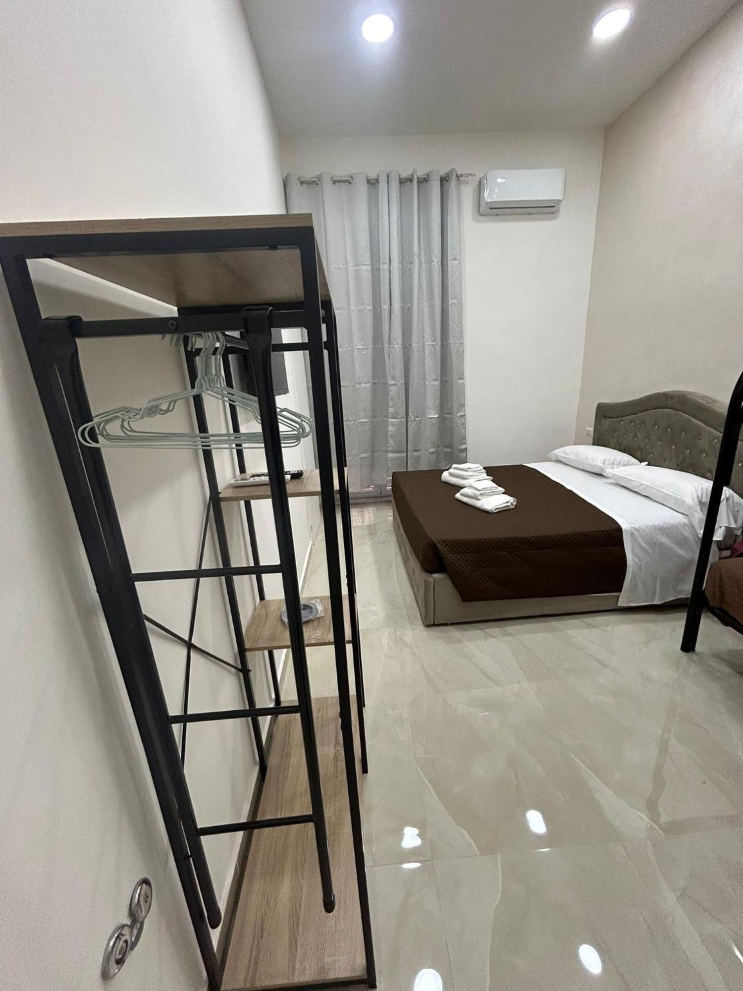 Luxury Rooms Carbonara 95 Nápoles Exterior foto